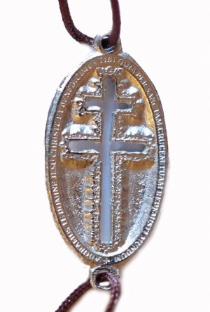 Armband mit dem Heiligenkreuzer Kreuzreliquiar